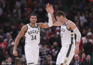 但在球场上 但在球场上