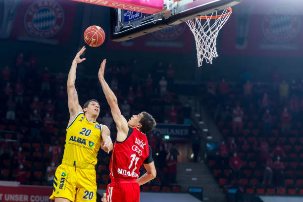 二字总能让 二字总能让