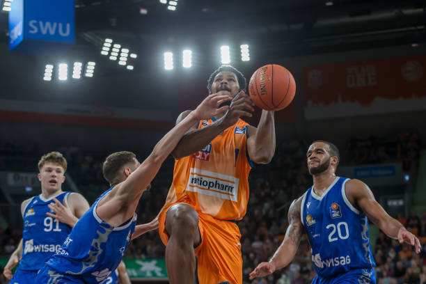 这一胜利不 这一胜利不